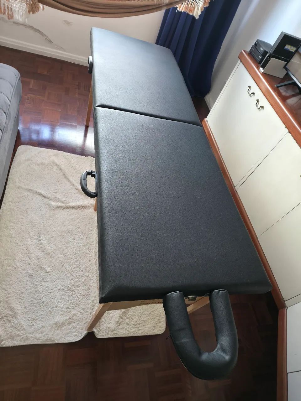 MACA DOBRÁVEL COM SUPORTE DE CABEÇA em ótimas condições