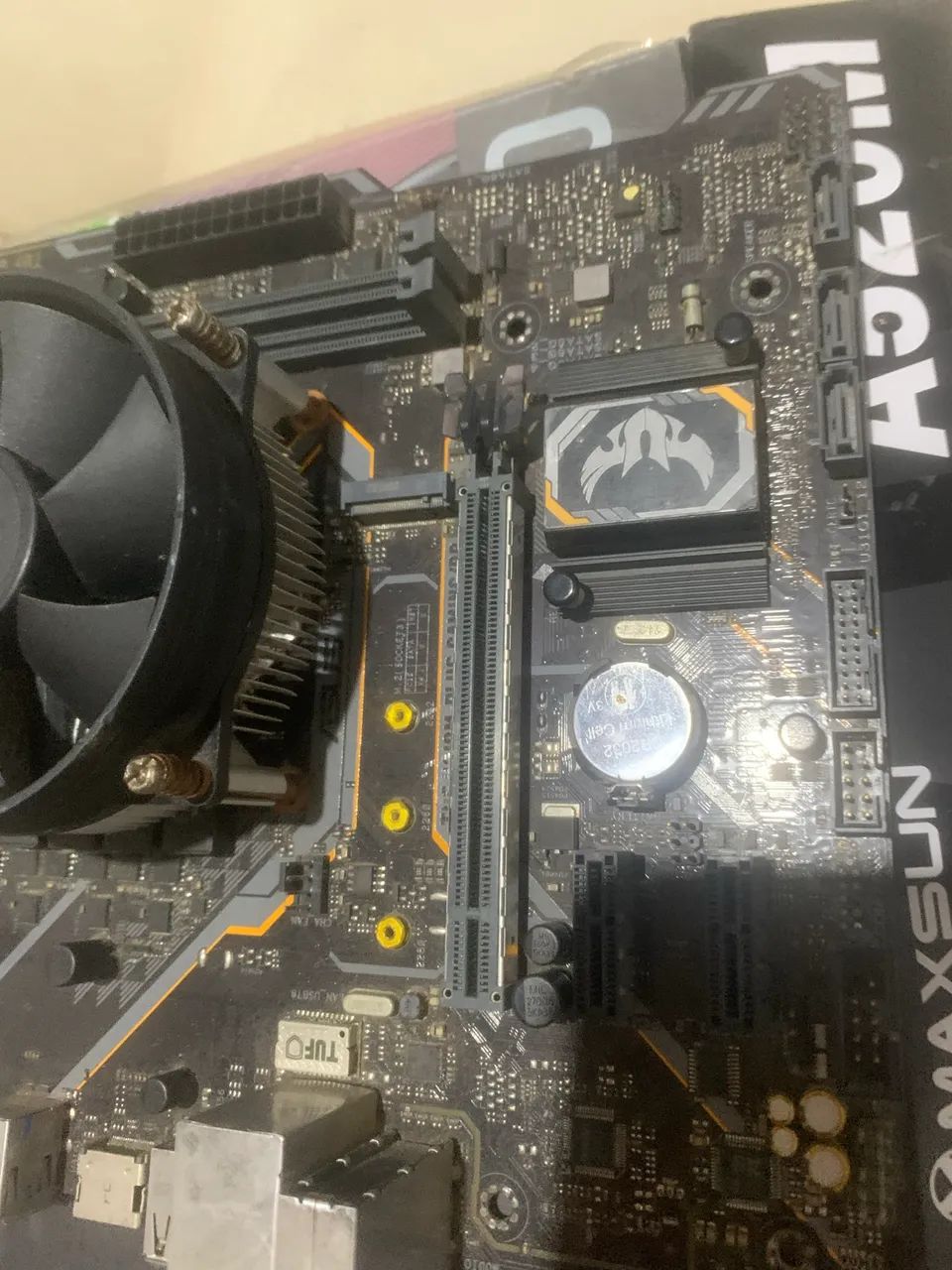 Placa mãe Tuf H310M plus + Processador i3 de 9 geração - Foto 3