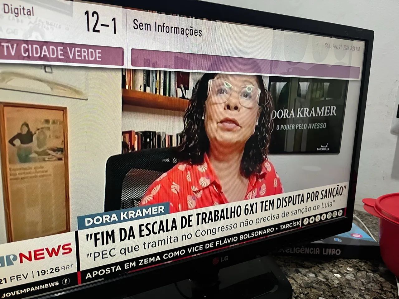 Tv LG 24 polegadas  - Foto 3