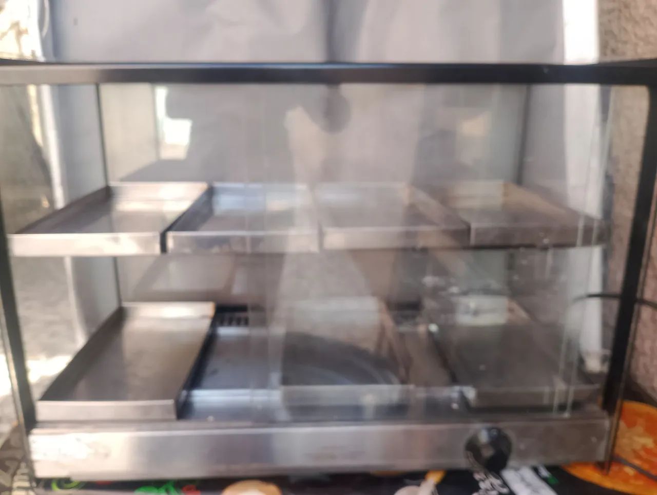 Estufa de 8 bandejas R$ 500