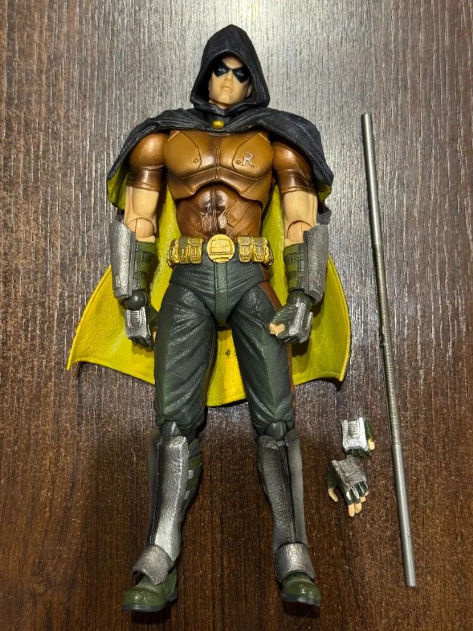 PLAY ARTS KAI ARKHAM CITY ROBIN 
