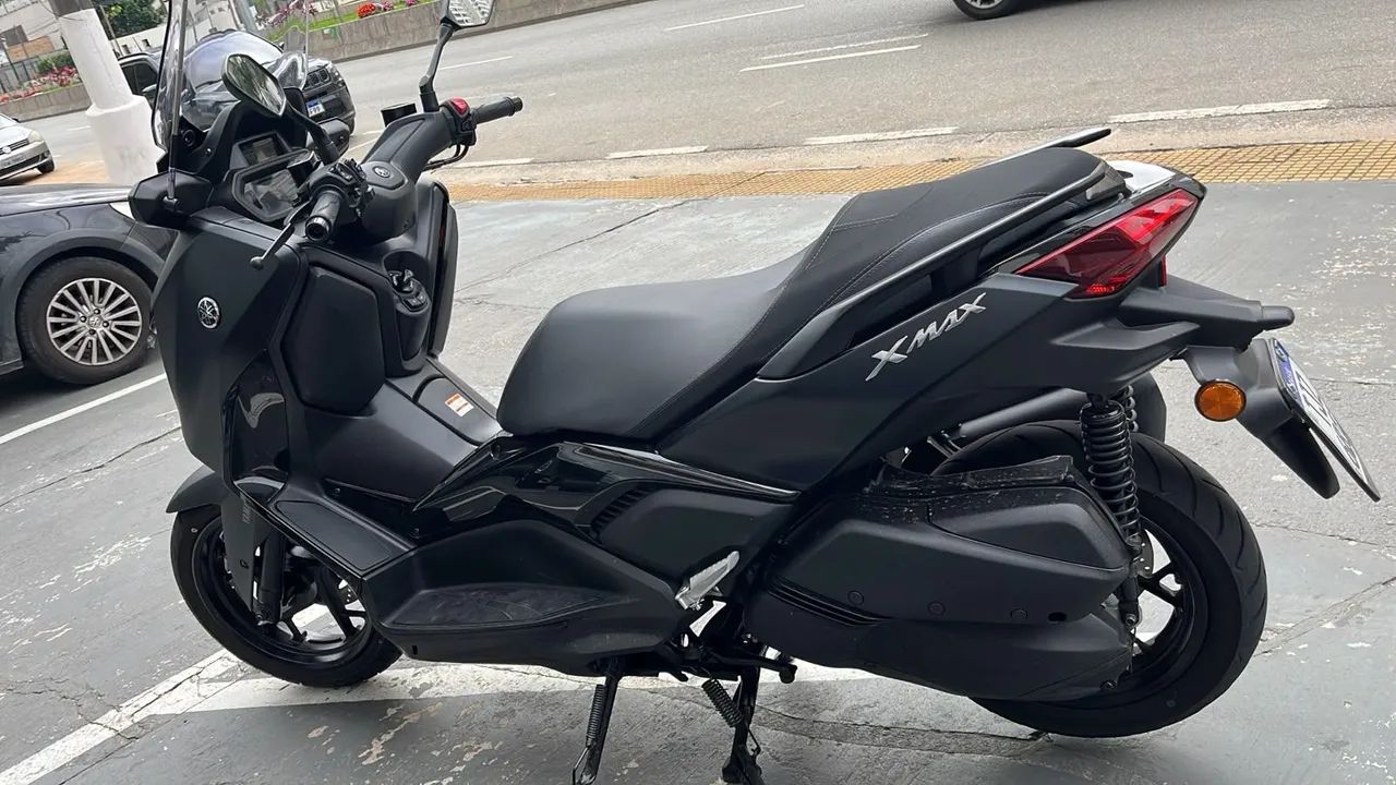 XMAX 250 OPORTUNIDADE - Foto 2