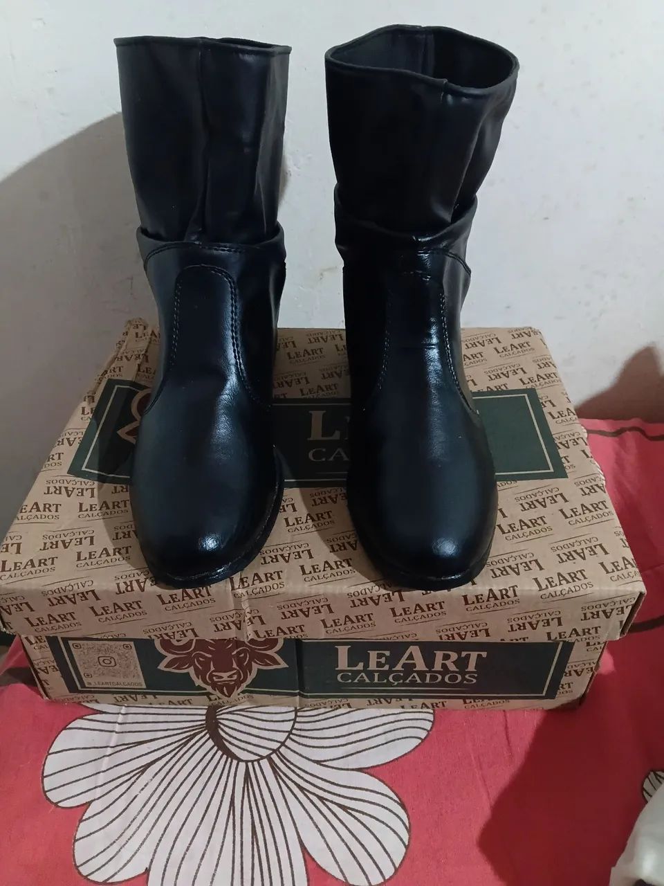 Bota LEART."