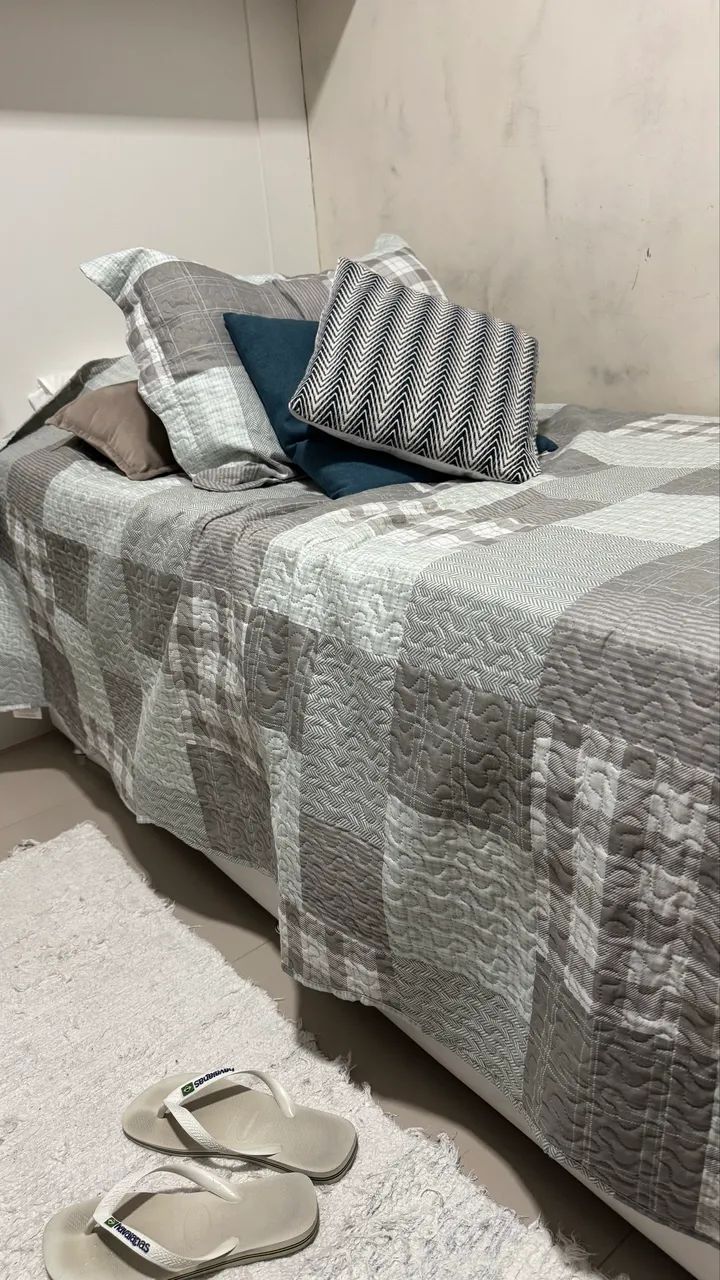 Vendo - Cama solteiro Baú 