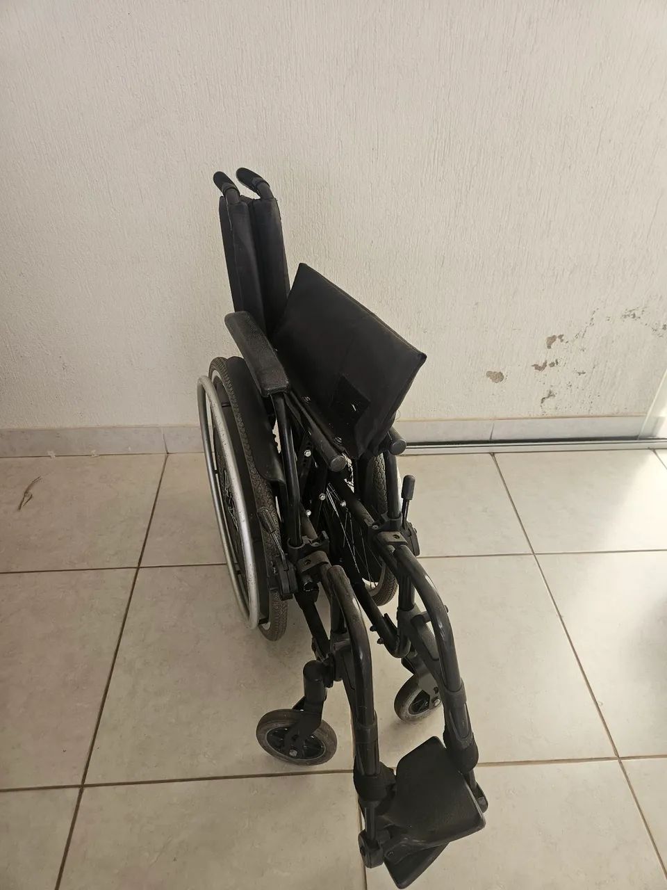 Cadeira de Rodas - Foto 2