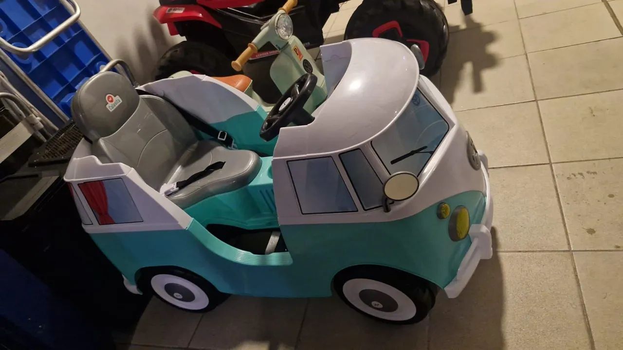 Motoca infantil kombi