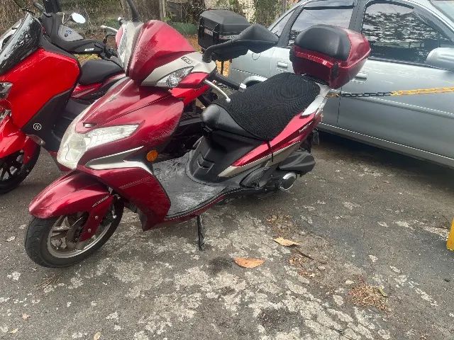 Vendo scooter automática
