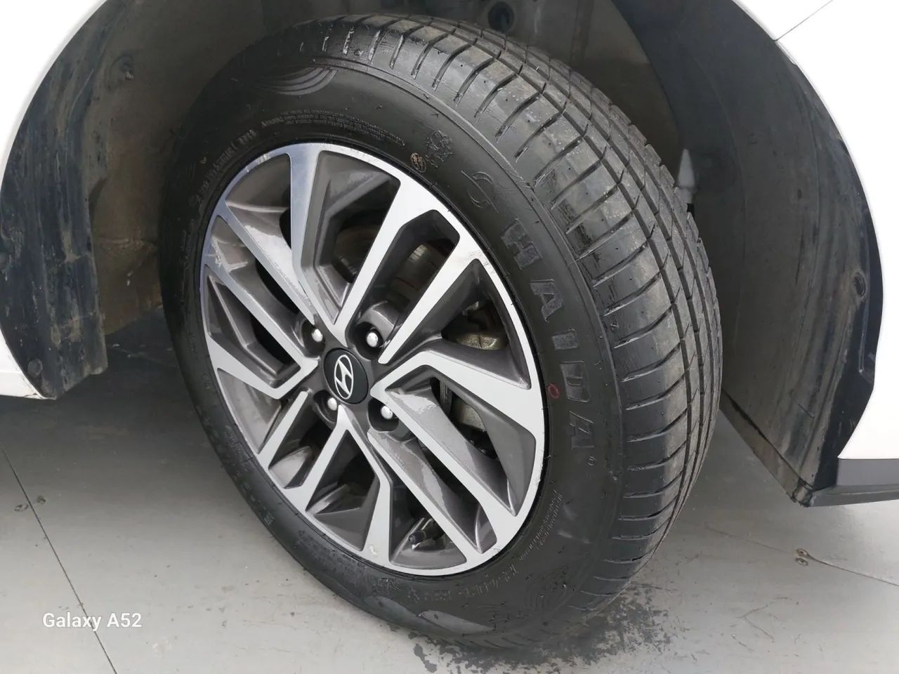 Hyundai HB20 Limited 1.0 Flex 12V Mec., foto 13 de 18