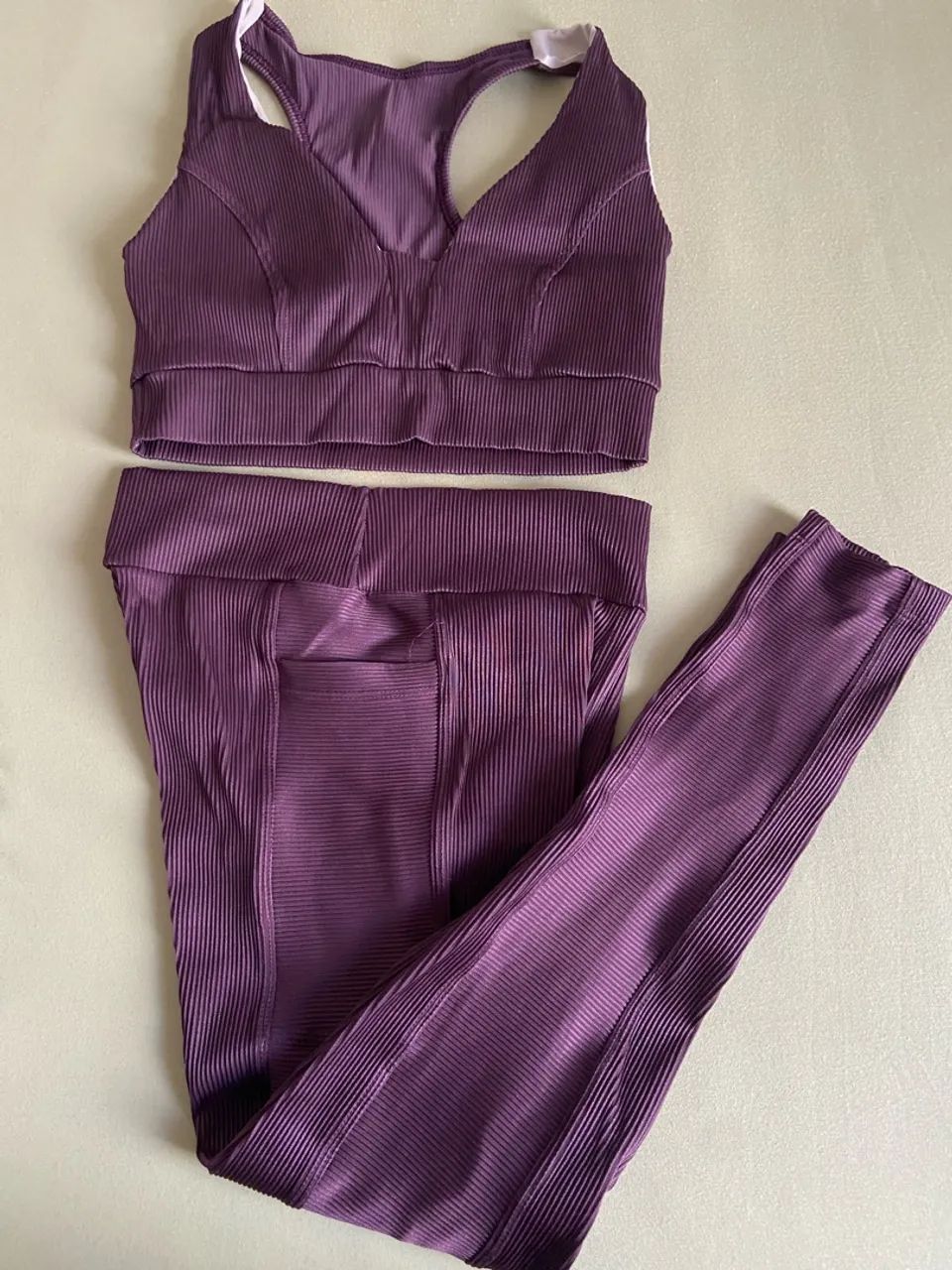 Roupas de academia seminovas - Foto 2