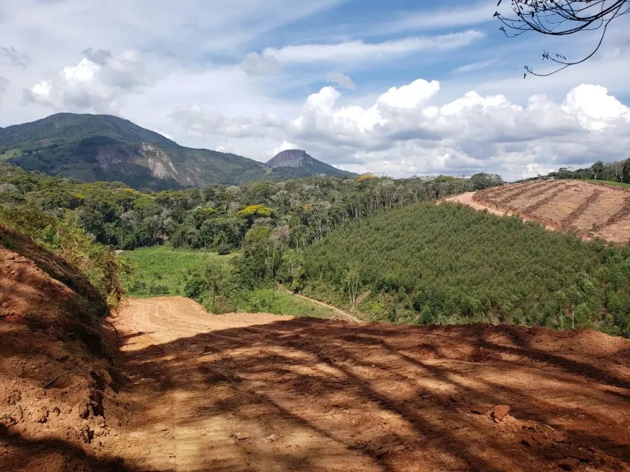 Terreno de 20 mil m2 em Pedra Azul! - Foto 2
