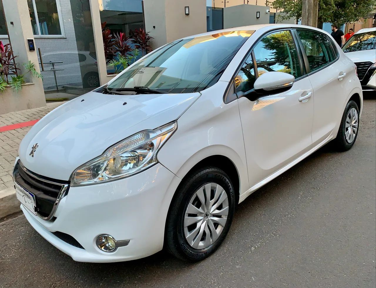 Peugeot 208 Active/active Pack 1.5 Flex 8V 5P 2014