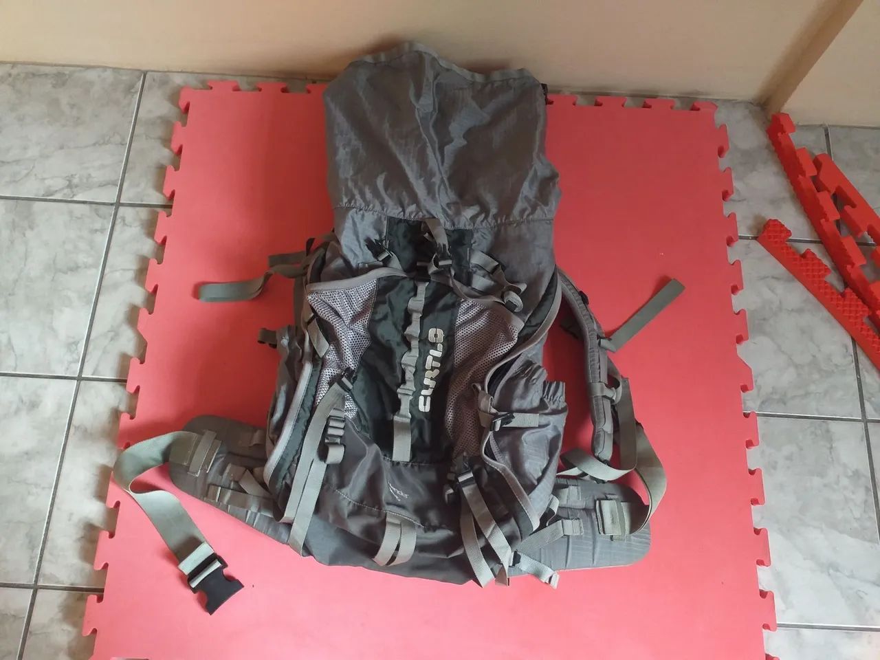 Mochila  cargueiro Curtlo  50+10 ( estado de nova) - Foto 5