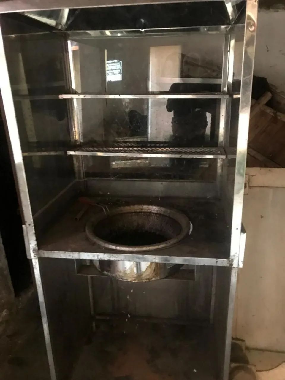 Fritadeira elétrica 127v<br>1.300,00Estufa para salgados<br>Voltagem 127v<br>800,00