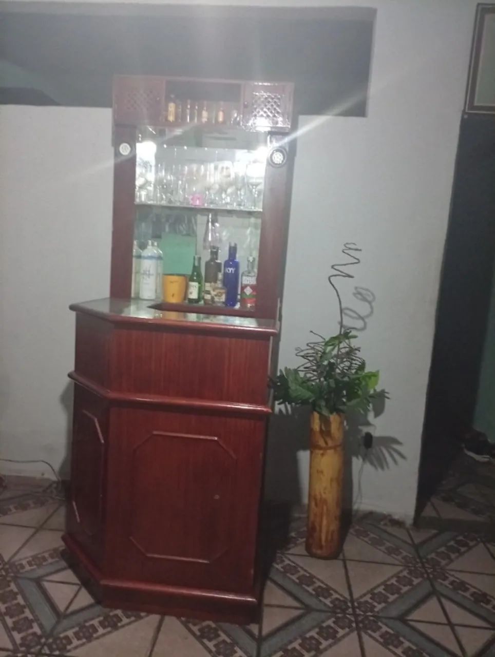 Bar de madeira antiguidade lindo  - Foto 3