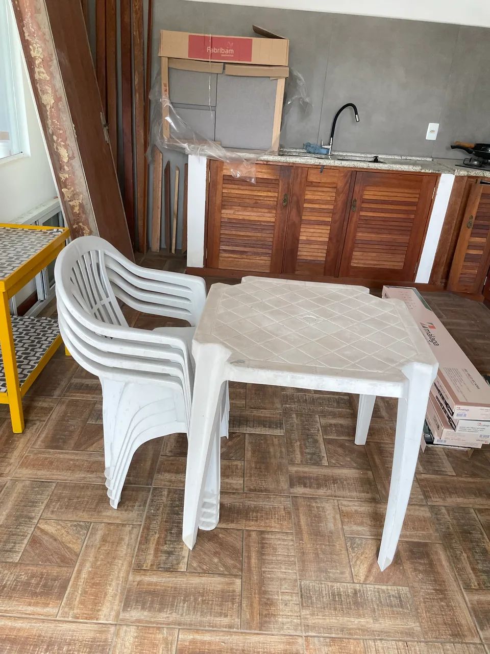 Mesa com 4 cadeiras jardim  - Foto 2