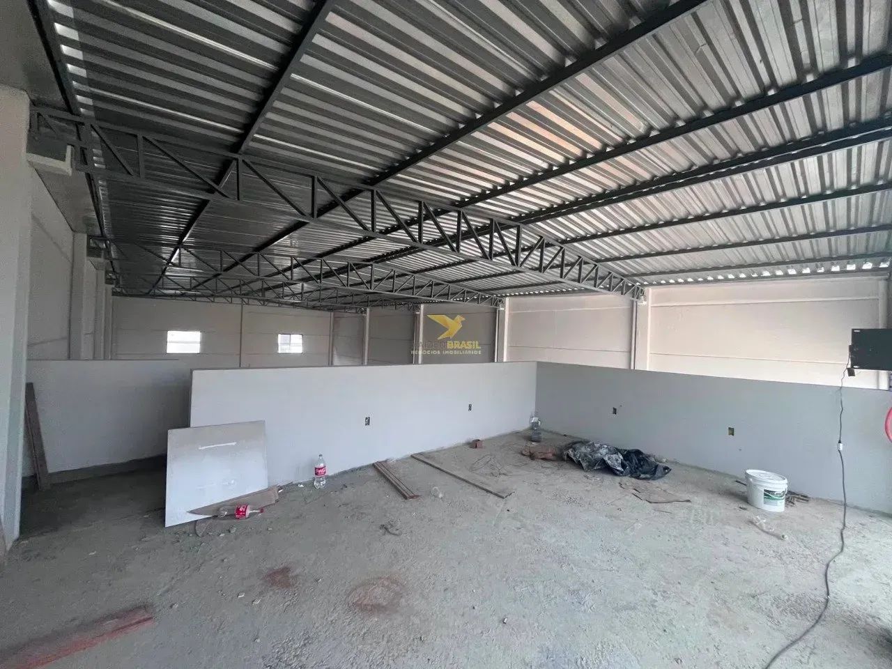 Galpão para locação em Tijucas/SC 330 m² com mezanino e escritório - Foto 3