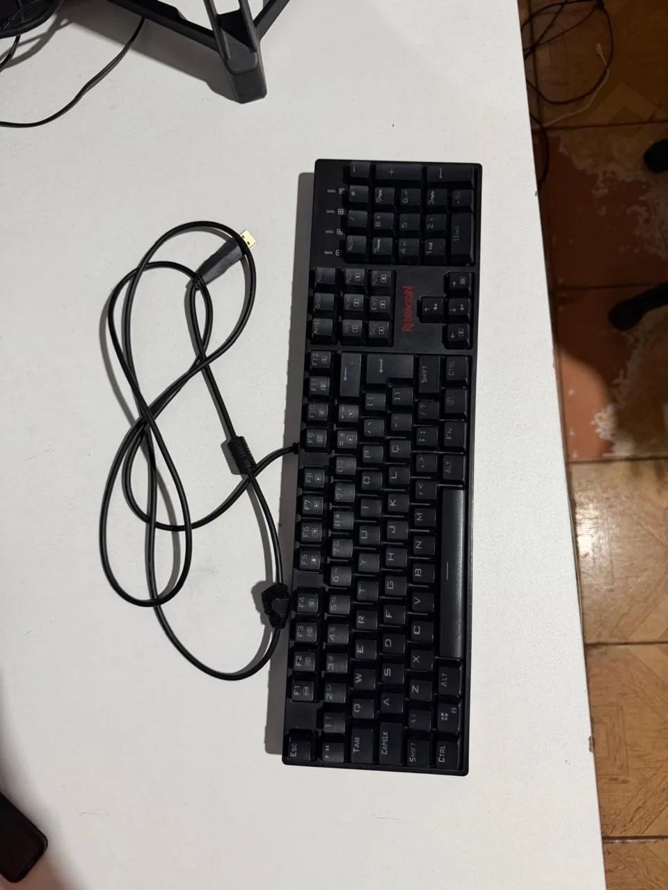 Teclado Mecânico Redragon Surara Pro RGB Switch Red - Foto 3