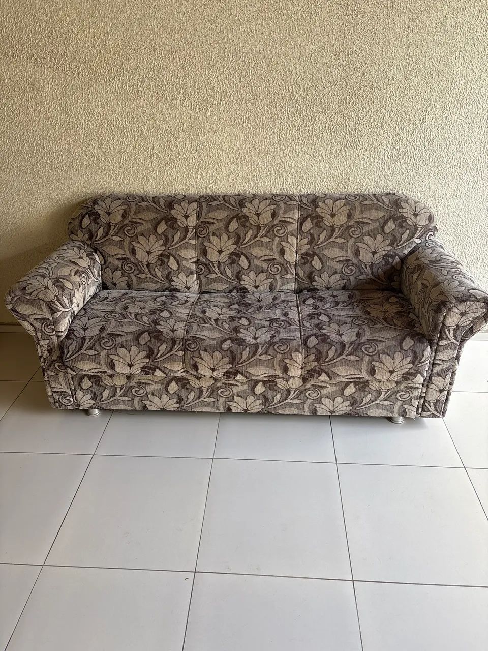 sofá 3 lugares