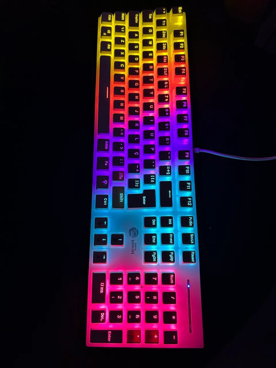 ティート　ニヒトニア　ニヒトニアCRP Teclado Mecânico Gamer Ninja Leap Pudim com RGB Lacrados