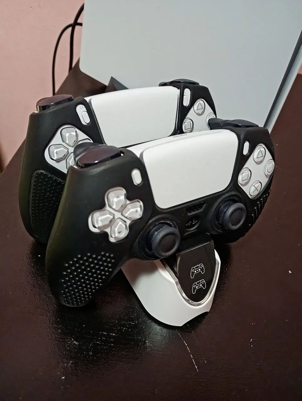 Playstation 5 com 2 controles - Foto 3