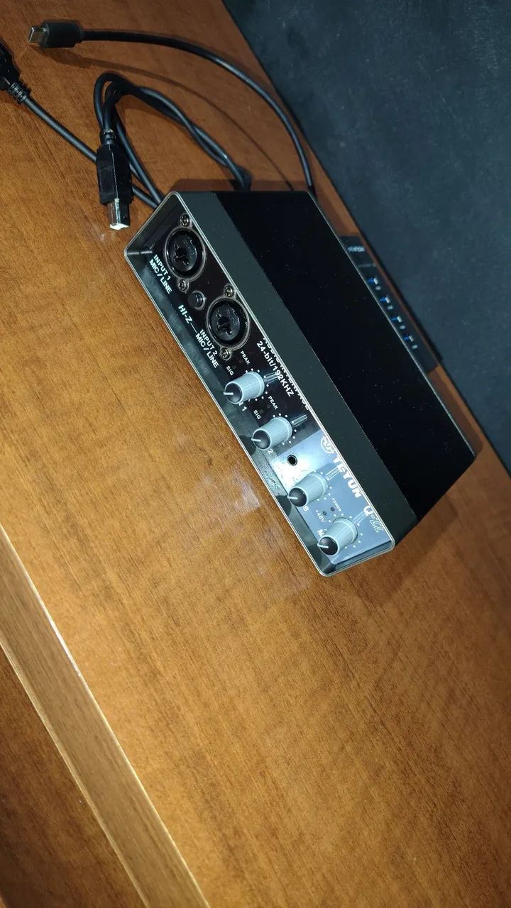 Interface de áudio Q22 - Foto 2