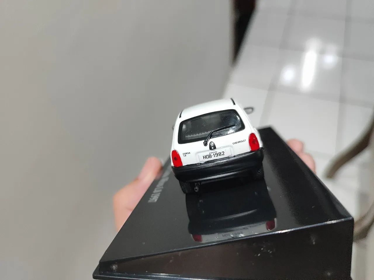 Chevrolet Corsa Wind 1.0 (1997) 1:43 - Foto 4