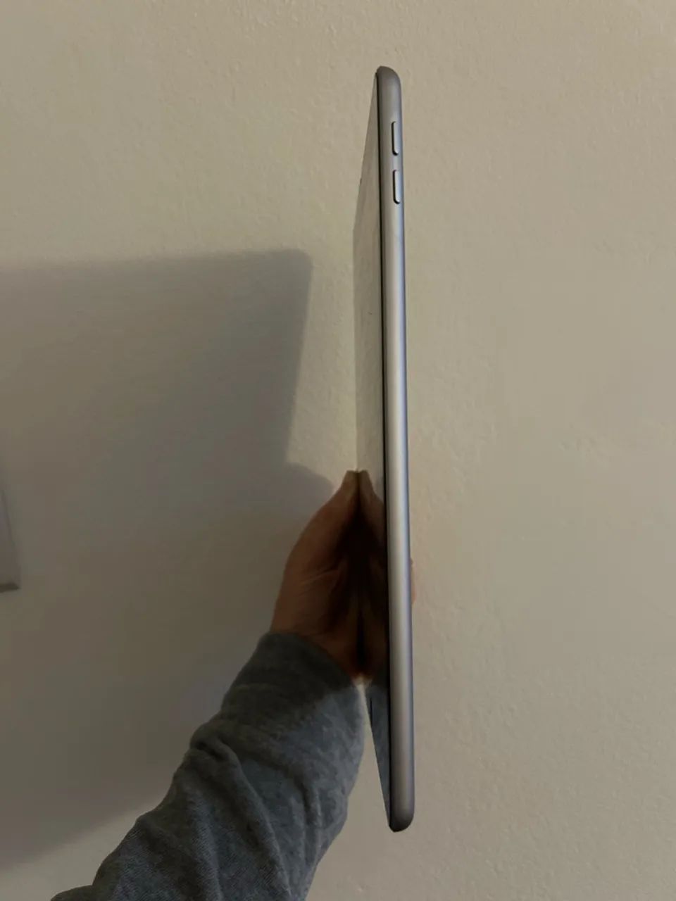 iPad 6a geração - 32 GB - Ótimo estado de conservação  - Foto 2