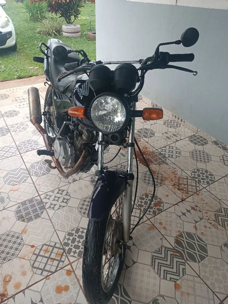 A baixo da tabela  - Foto 2