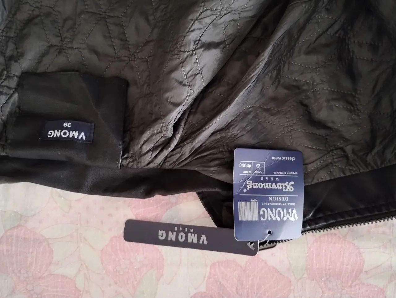 Jaqueta de couro sintético nova - Foto 4