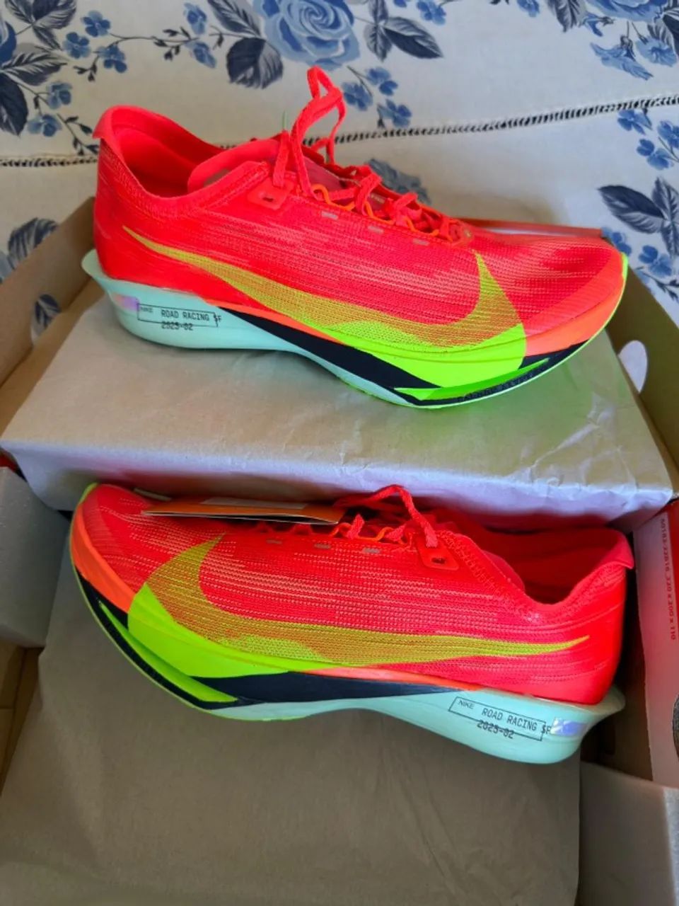 Tênis Nike ZoomX Streakfly 2 - NOVO SEM USO - Calçados Esportivos
