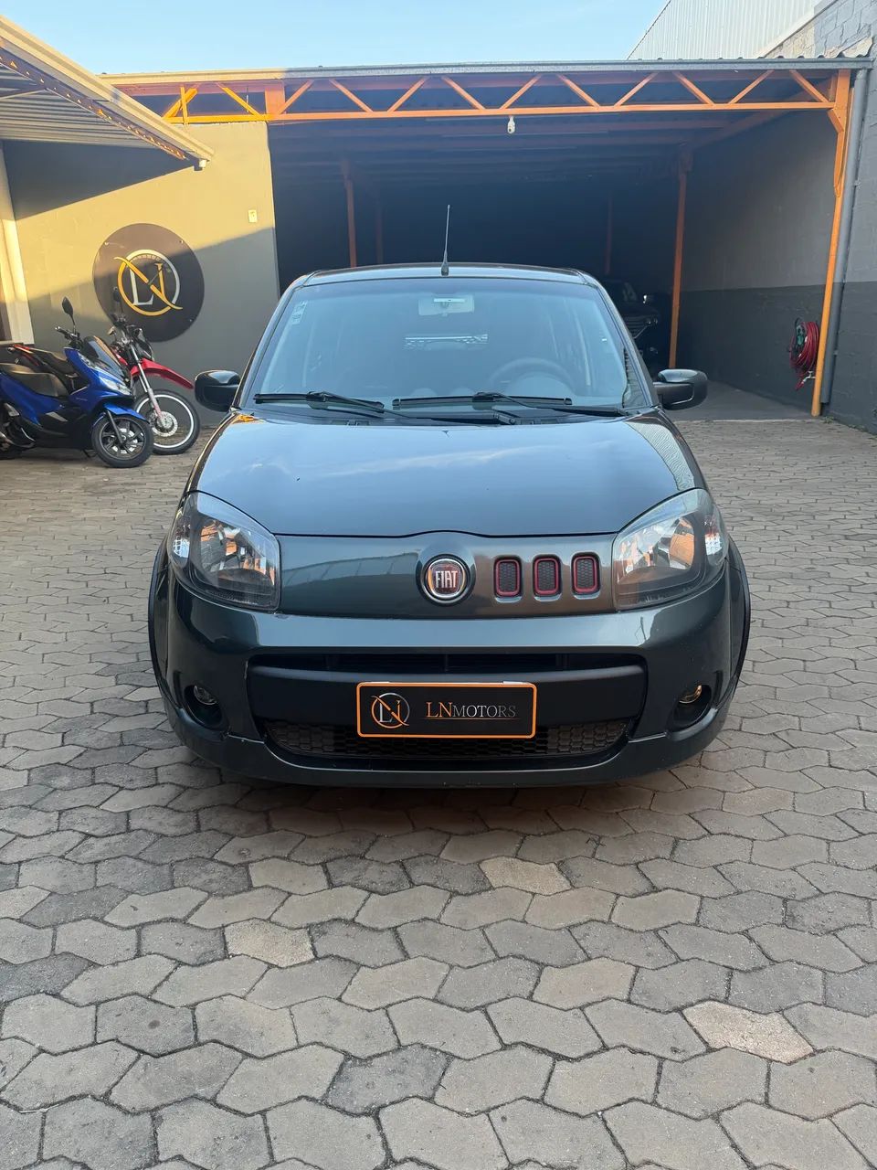 Fiat Uno Sporting 1.4 EVO Fire Flex 8V 4P 2013 - Foto 3