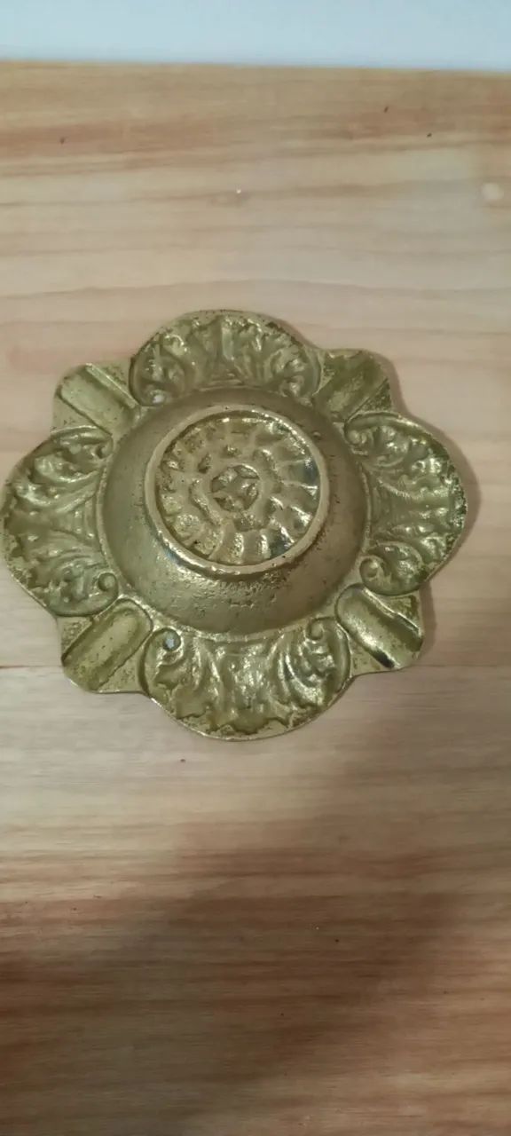 Cinzeiro em bronze vintage antiguidade - Foto 3