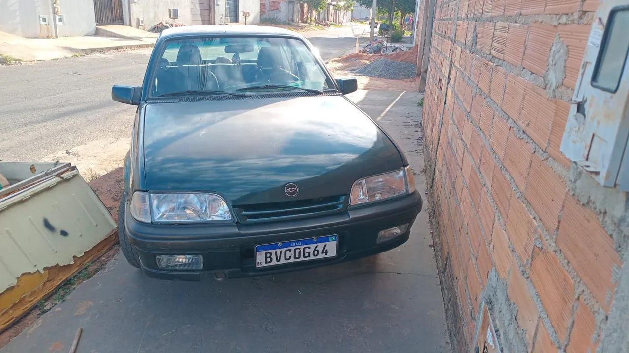 Chevrolet Monza Monza Classic SE 2.0 /MPFI e EFI 2p e 4p 1991