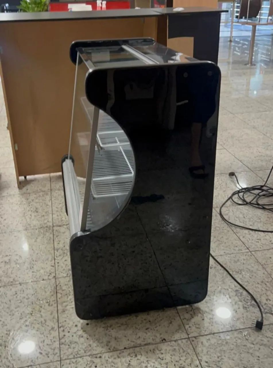 Geladeira com6 meses de uso muito nova - Foto 2