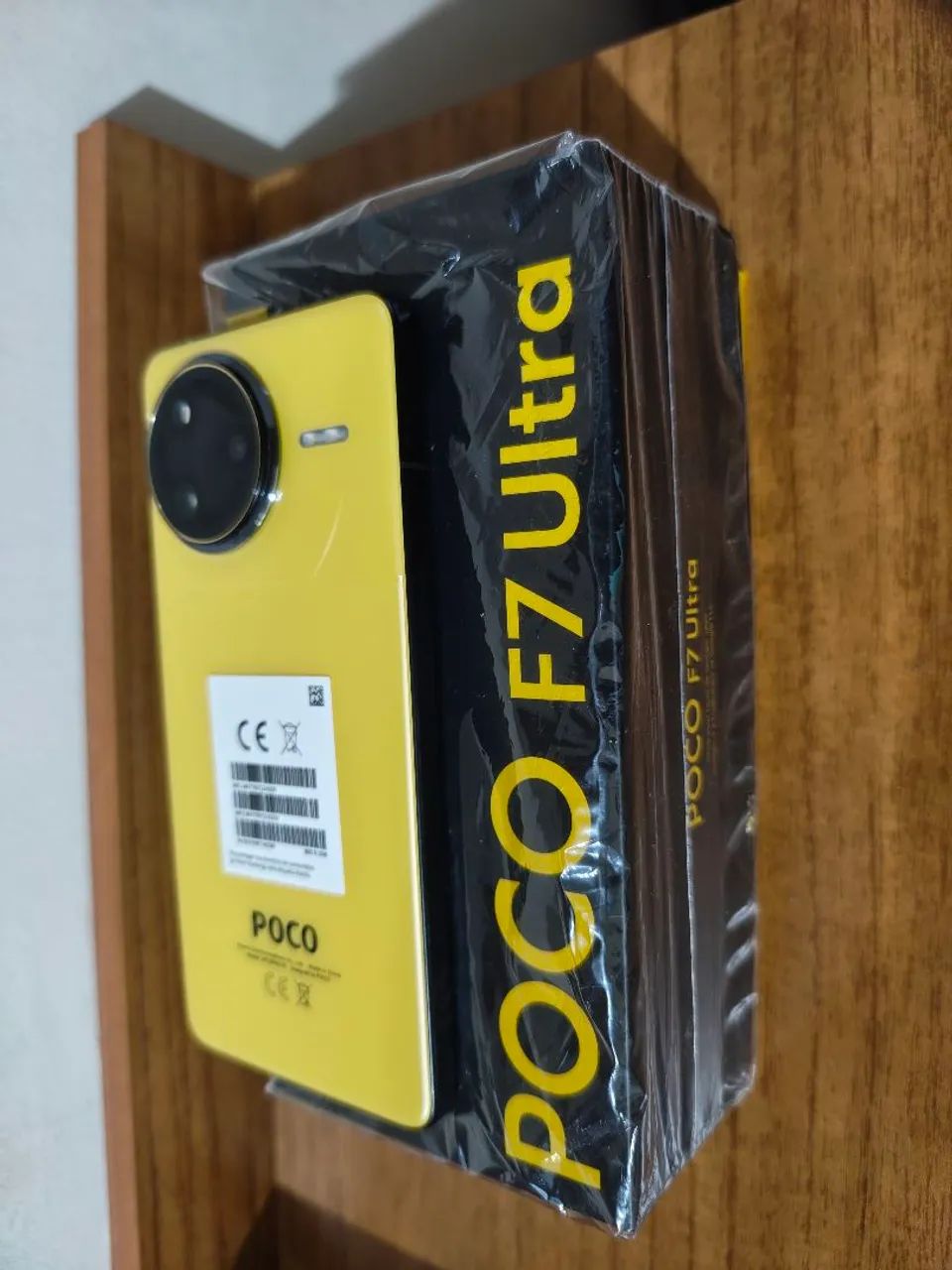  POCO F7 ULTRA DE 512 COM 16 DE RAM 