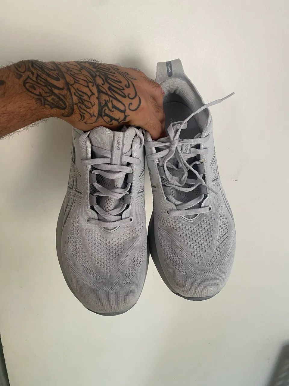Asics nimbus 26 tamanho 41 BR  - Foto 2