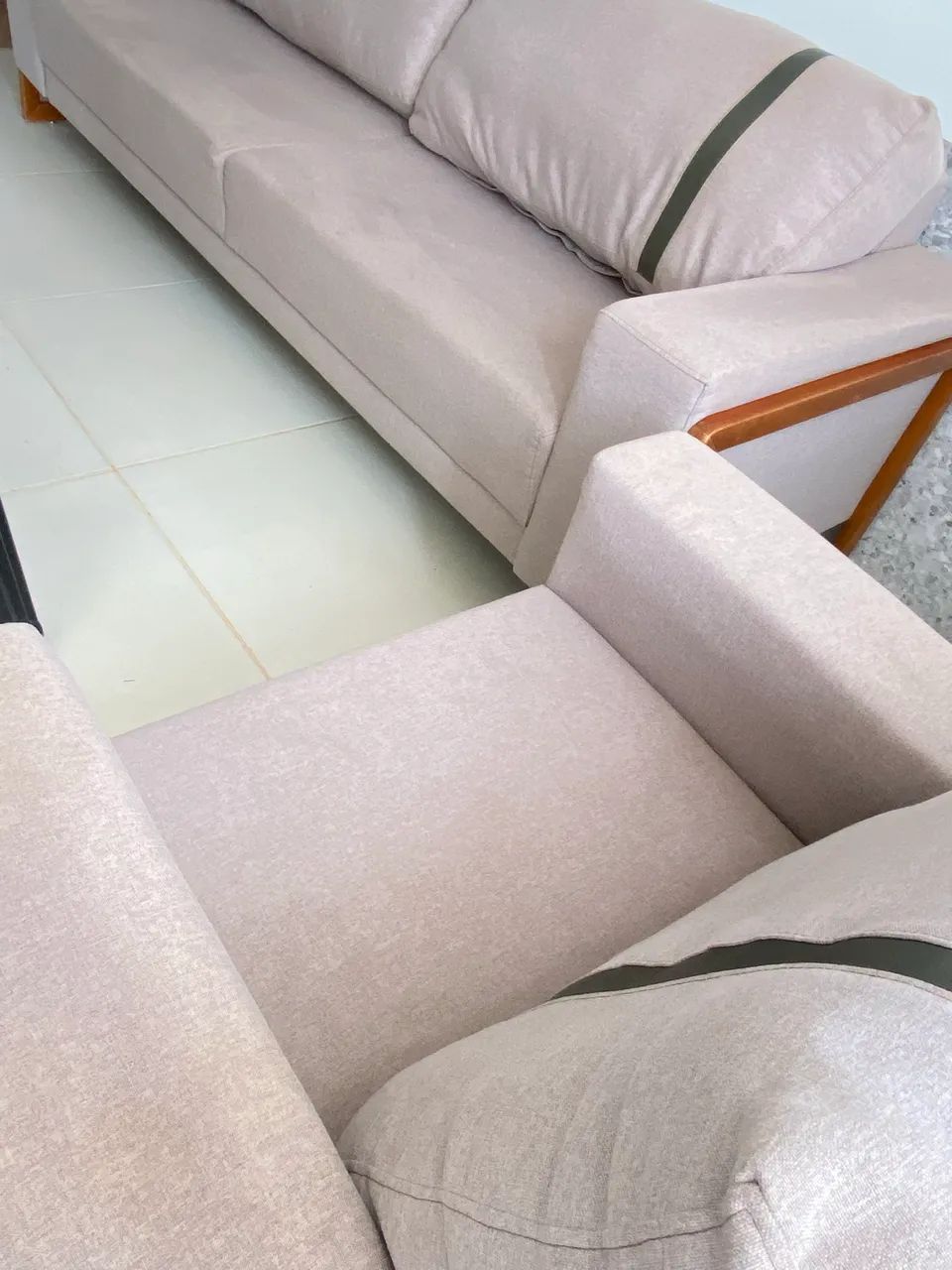 Sofá 3 lugares + poltrona  - Foto 5