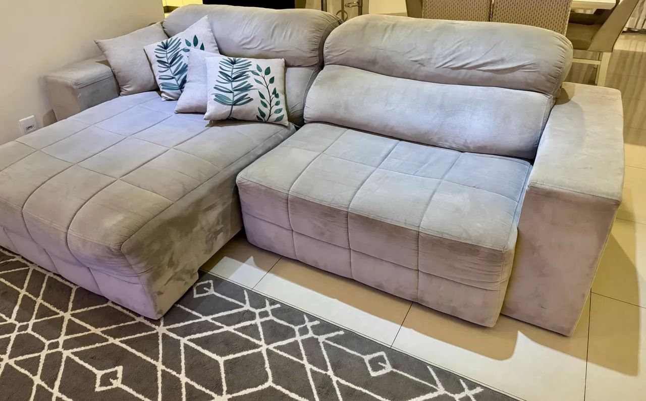 Sofá  retrátil 4 lugares