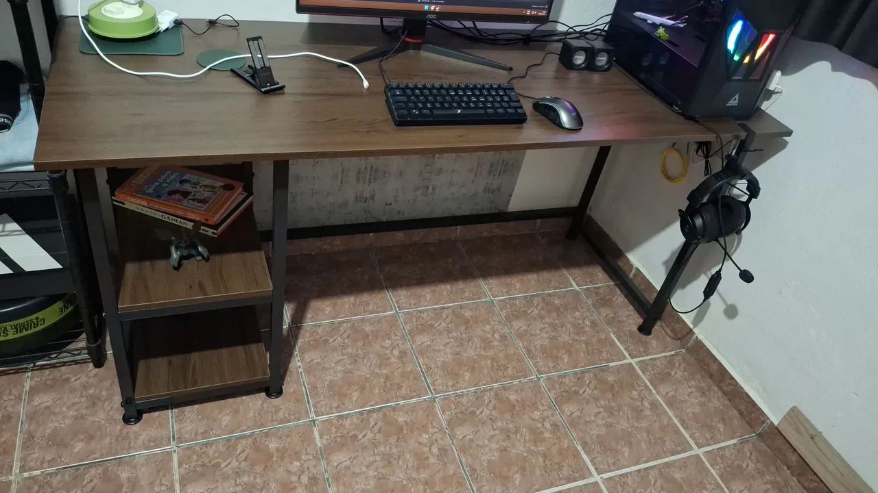 Mesa para computador Seminova - Foto 2