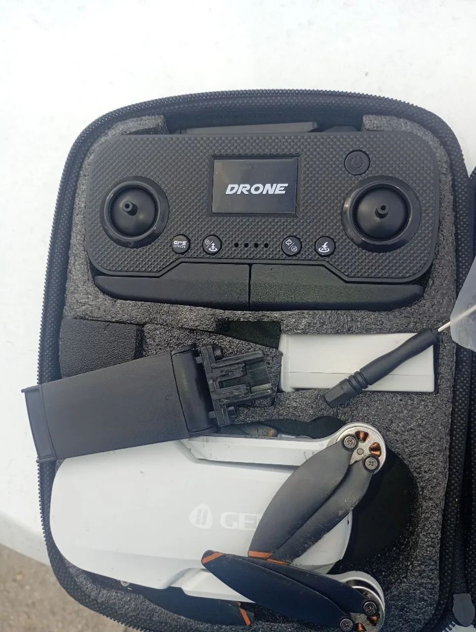 Mini Drone - Semi novo muito barato - Foto 2