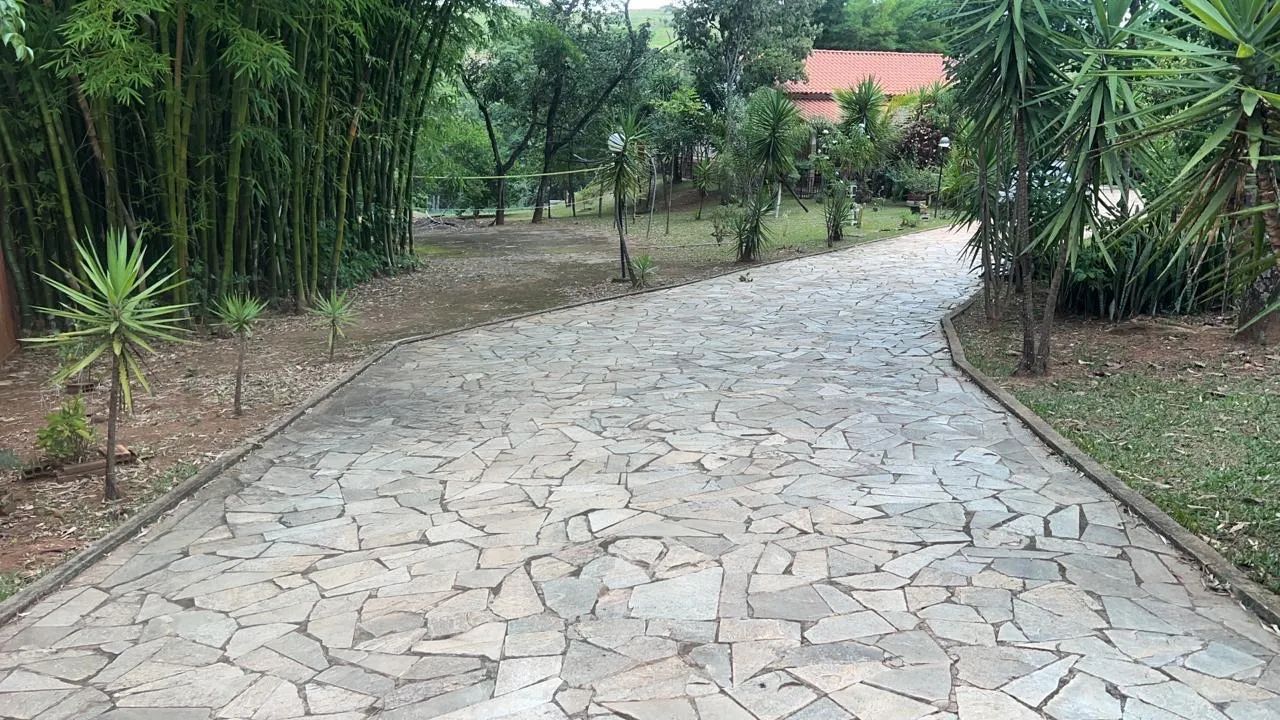 VENDE SE CHÁCARA A 5 km DE SENADOR CANEDO