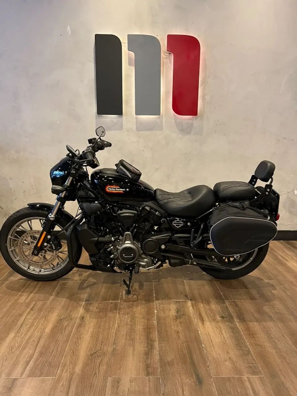 NIGHTSTER 975 S 2023 - Foto 2