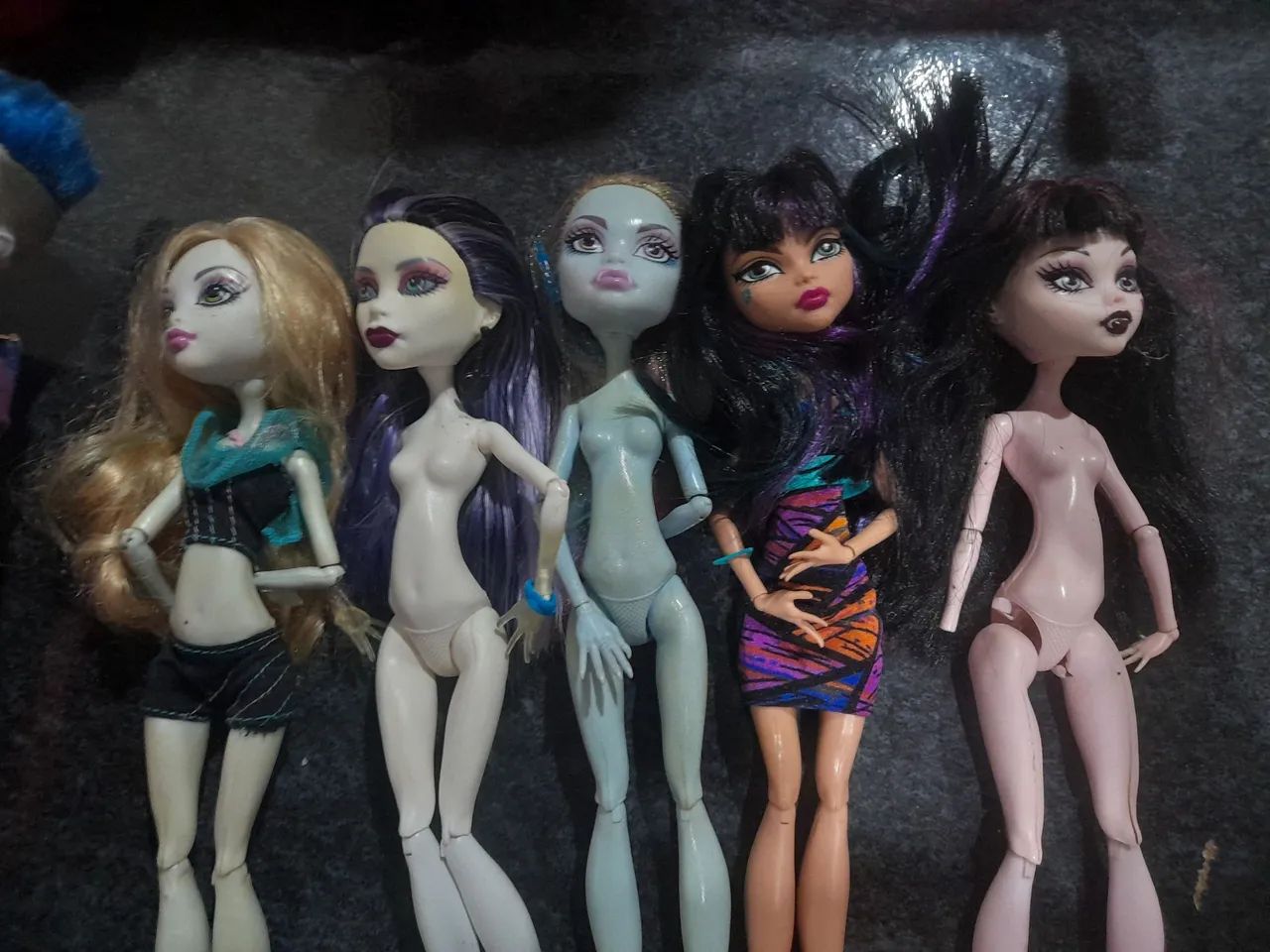 Vendo sucatas Monster High ( não vendo separado)