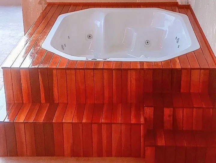 Construímos e reformamos decks e pergolado de madeira.  - Foto 2