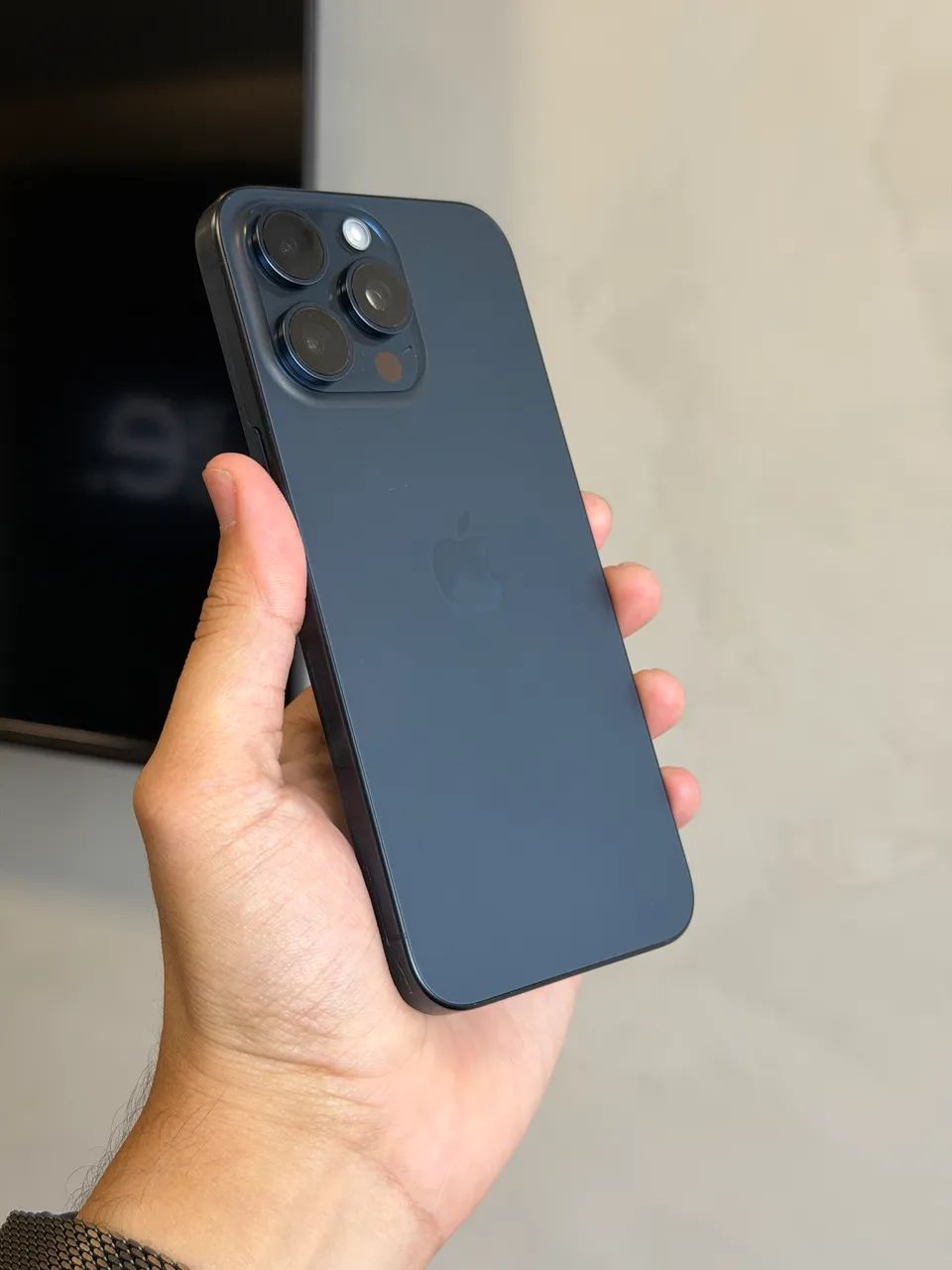 iPhone 15 Pro Max 256gb Seminovo Excelente