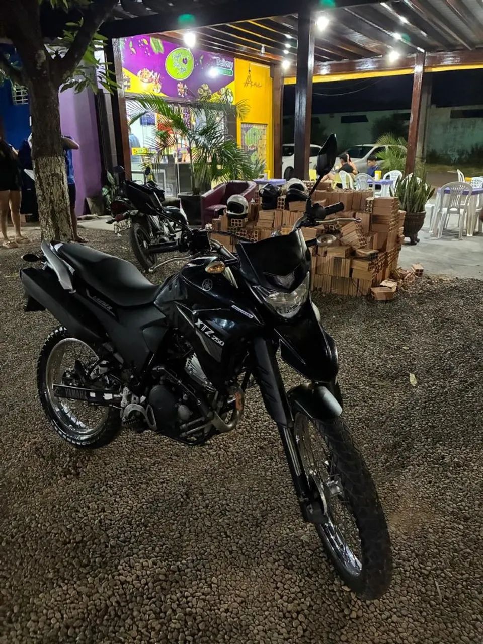 VENDO LANDER ÚNICO DONO - Foto 3