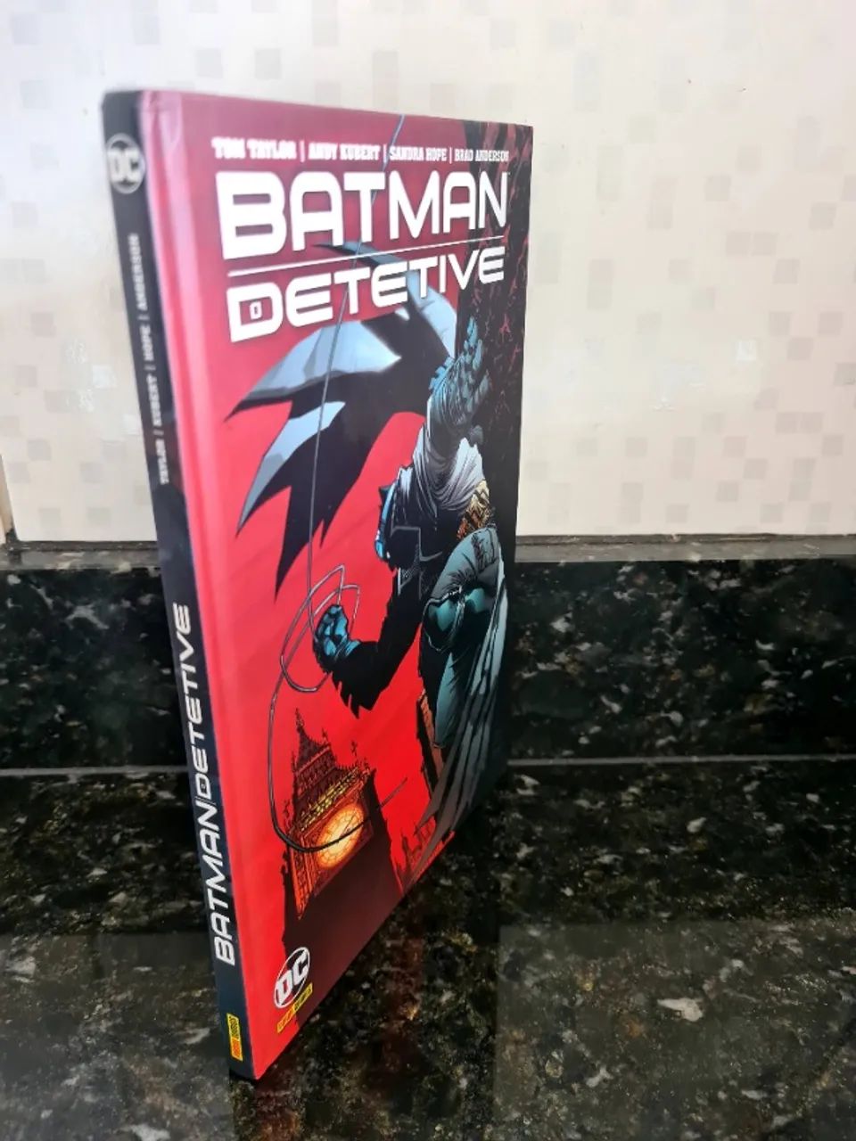 Batman detetive Tom Taylor - Foto 3