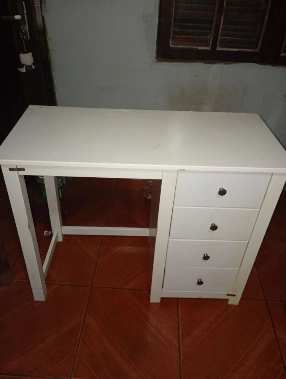 Mesa de computador 4 gavetas  - Foto 2