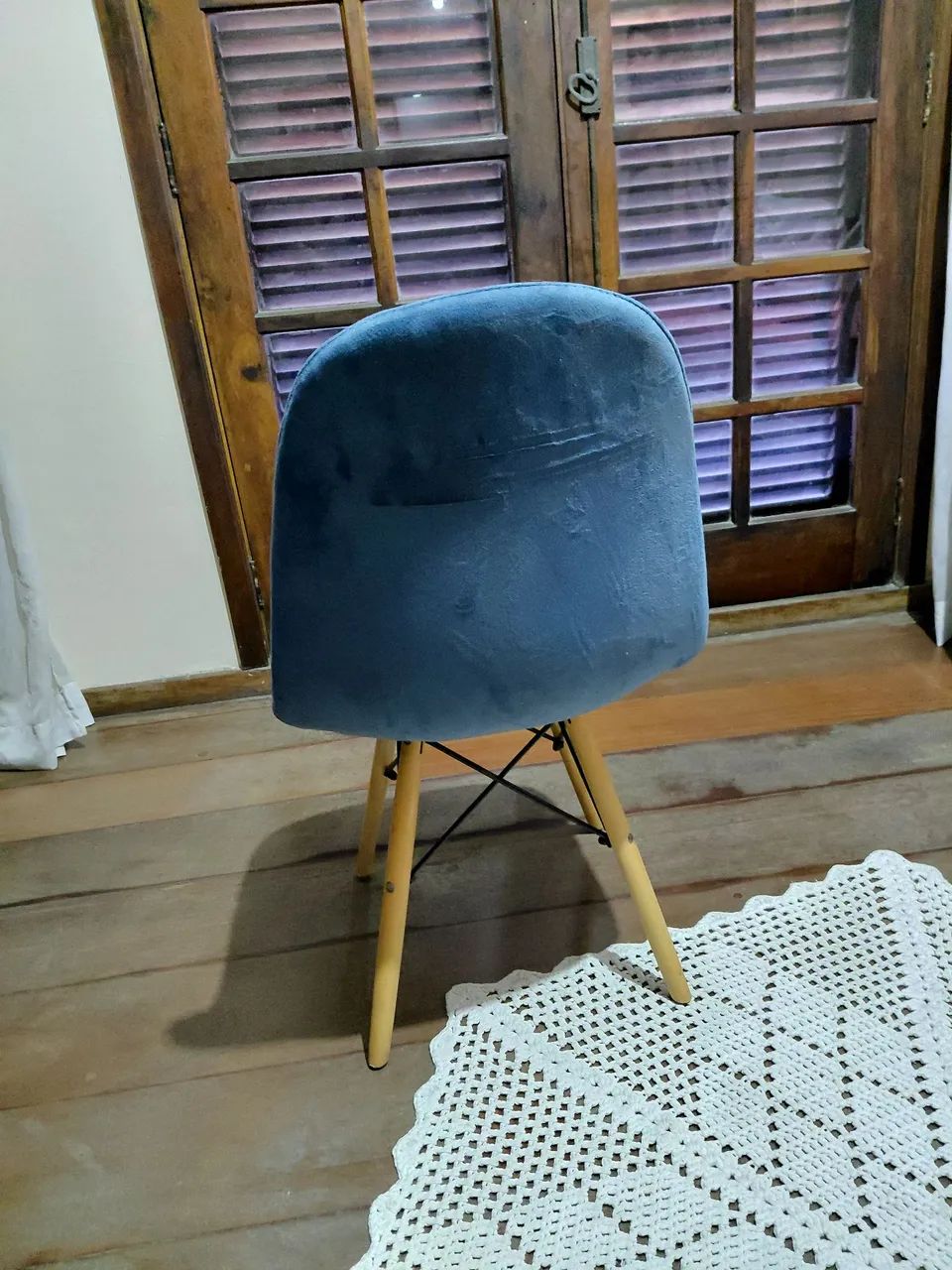 Cadeira Charles Eames Botonê Velvet Azul - Foto 3