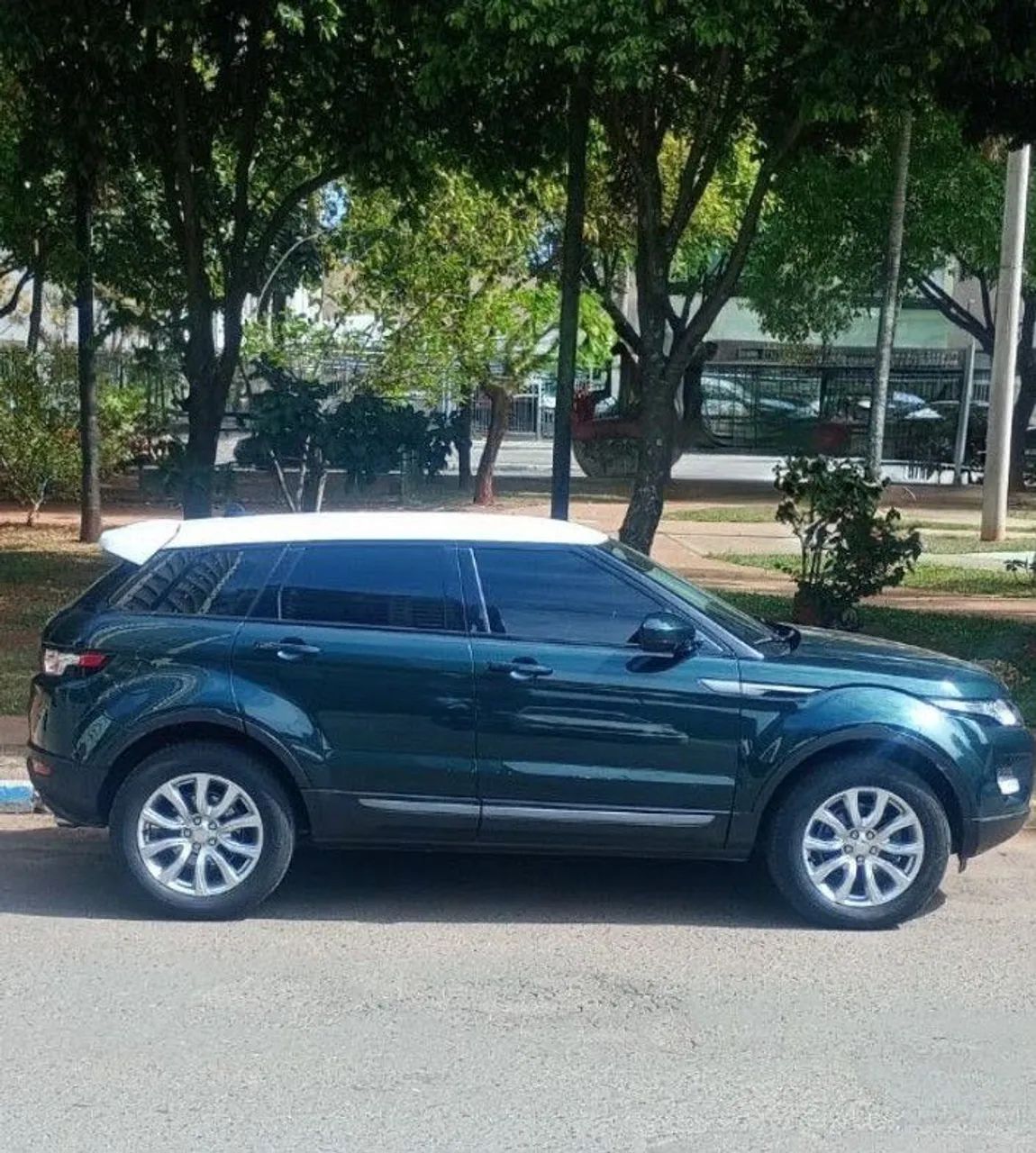 Land Rover Range Rover Evoque Pure 2.0 Aut. 5P 2014